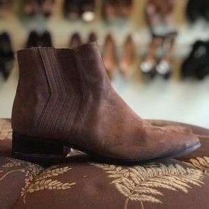 Kensie Faulkner taupe fabric gold heel ankle boots